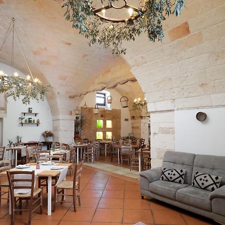 Masseria Borgo Santuri ออสตูนี ภายนอก รูปภาพ