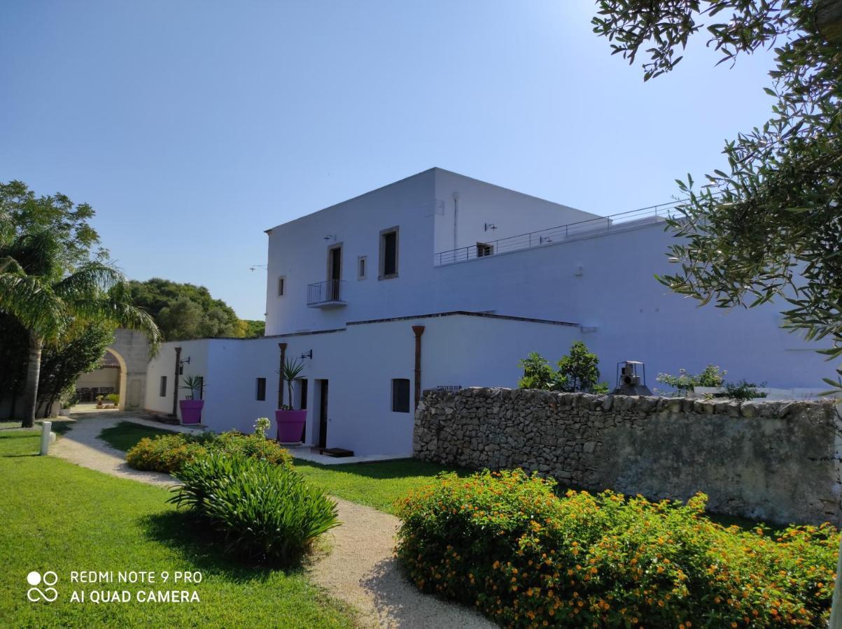 Masseria Borgo Santuri ออสตูนี ภายนอก รูปภาพ