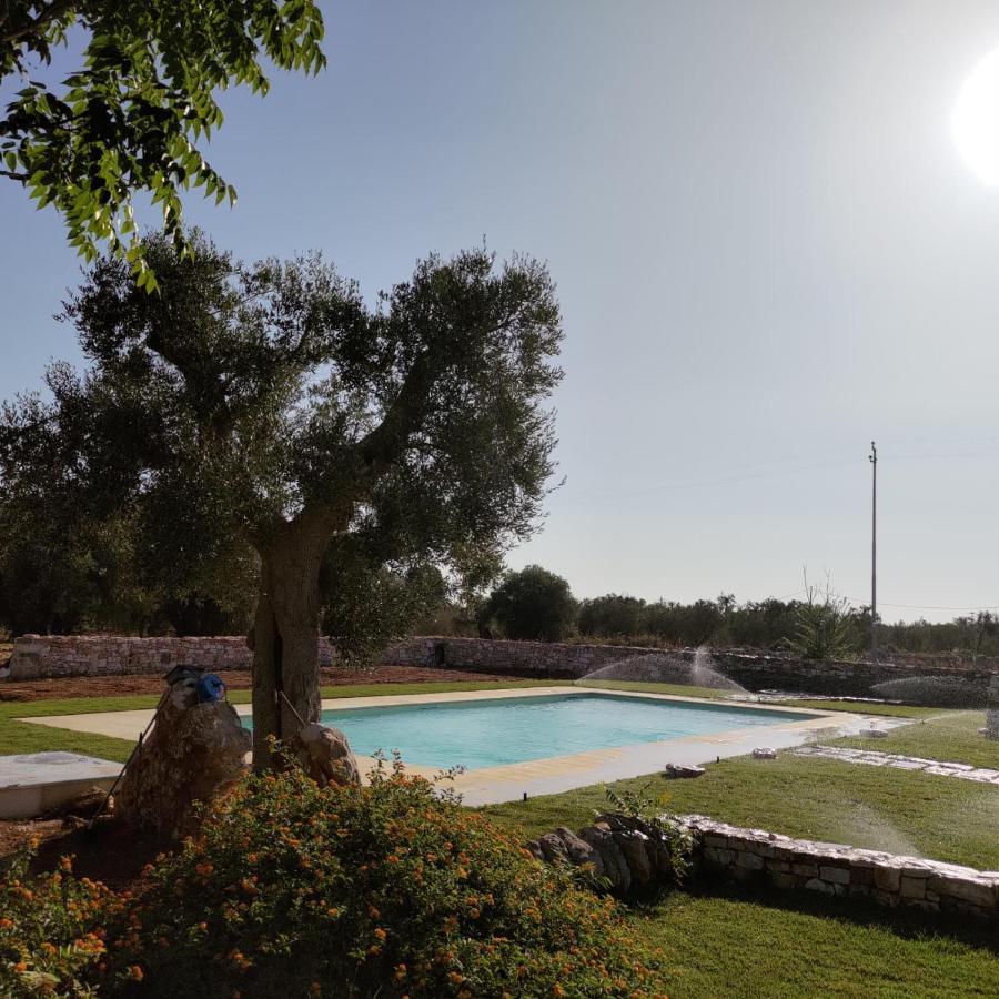 Masseria Borgo Santuri ออสตูนี ภายนอก รูปภาพ