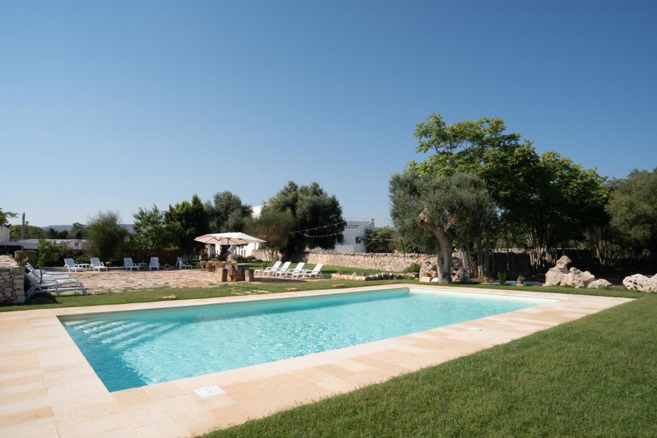 Masseria Borgo Santuri ออสตูนี ภายนอก รูปภาพ