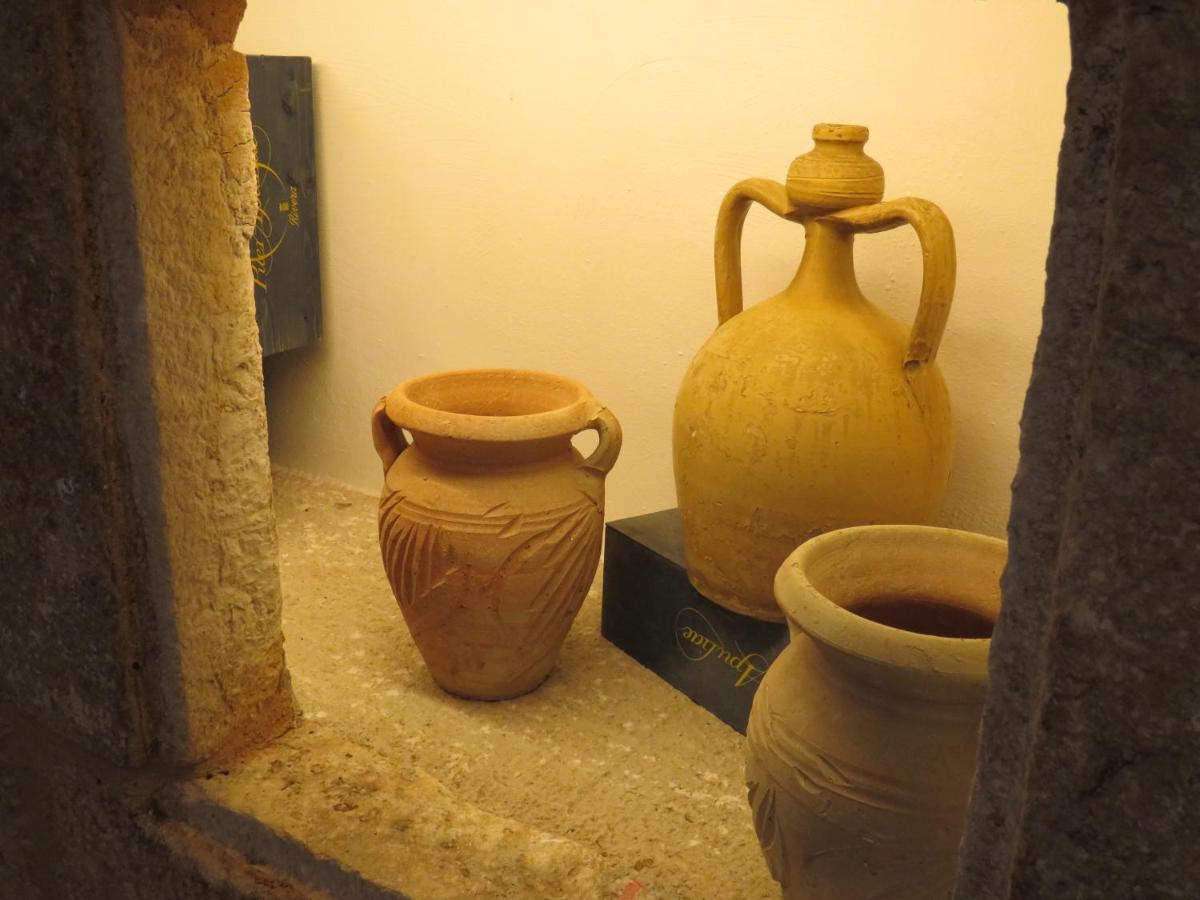 Masseria Borgo Santuri ออสตูนี ภายนอก รูปภาพ