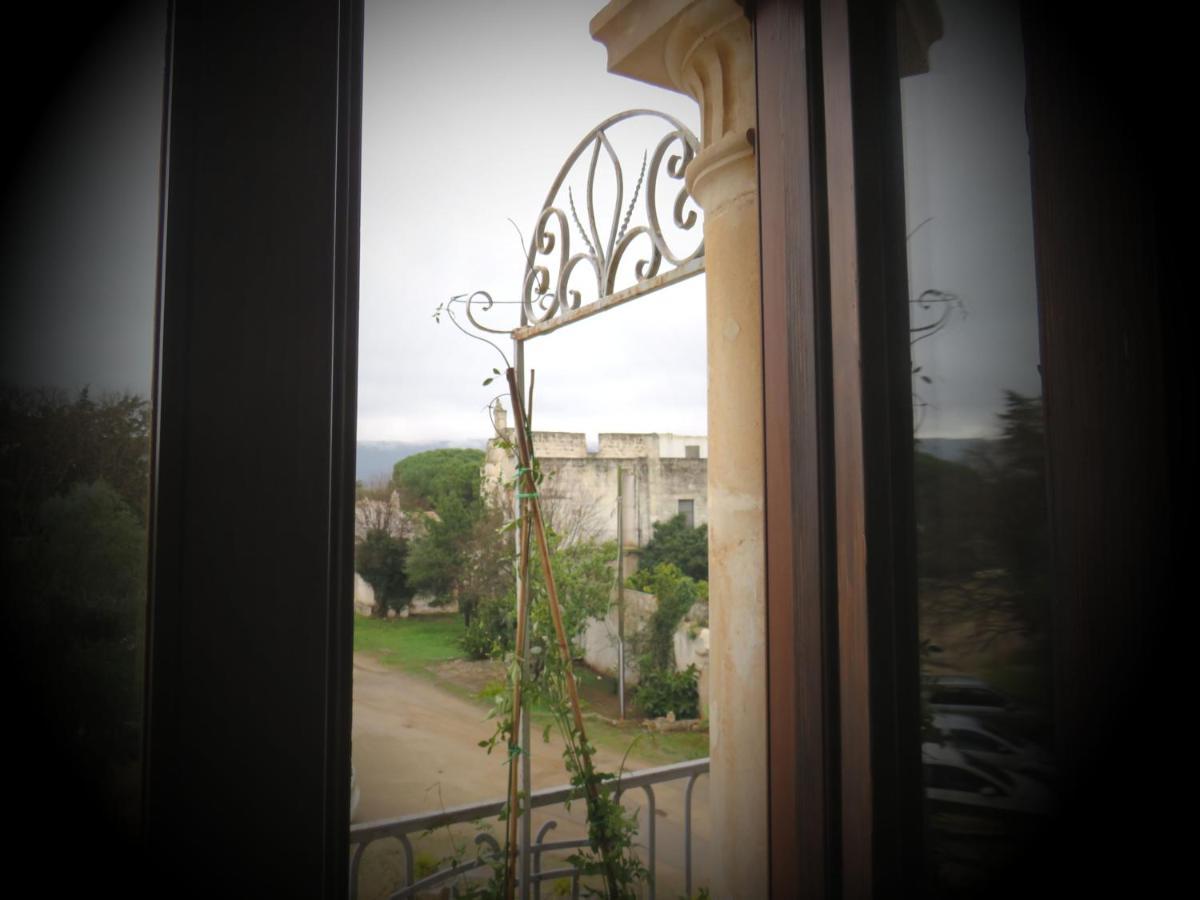Masseria Borgo Santuri ออสตูนี ภายนอก รูปภาพ