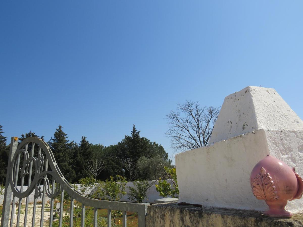 Masseria Borgo Santuri ออสตูนี ภายนอก รูปภาพ