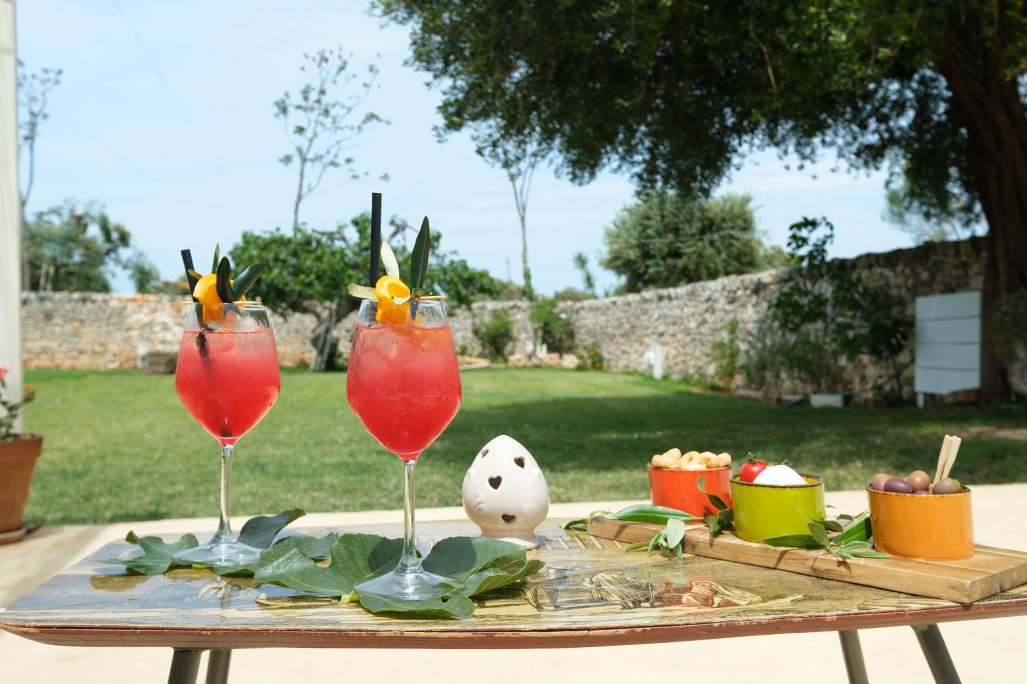Masseria Borgo Santuri ออสตูนี ภายนอก รูปภาพ
